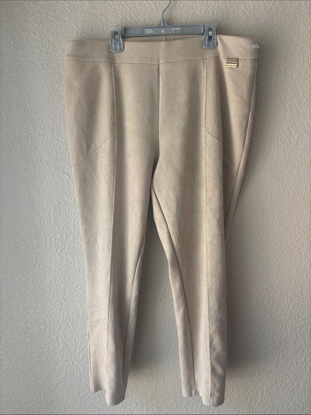 Marc New York Faux Suede Leggings - Cream/Taupe